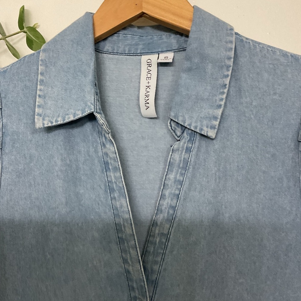 GRACE + KARMA Light Blue Button-Front Tiered Midi Dress. SIZE S - Picture 4 of 8